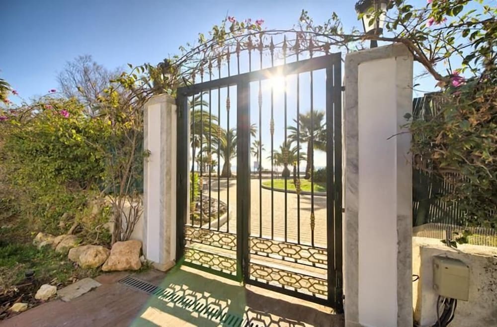 Infocom Apartments Playa Rocio