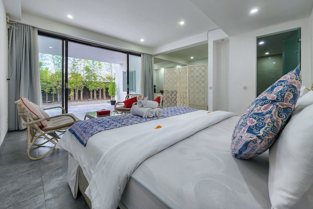 Emilia Apartment Seminyak by Nagisa Bali