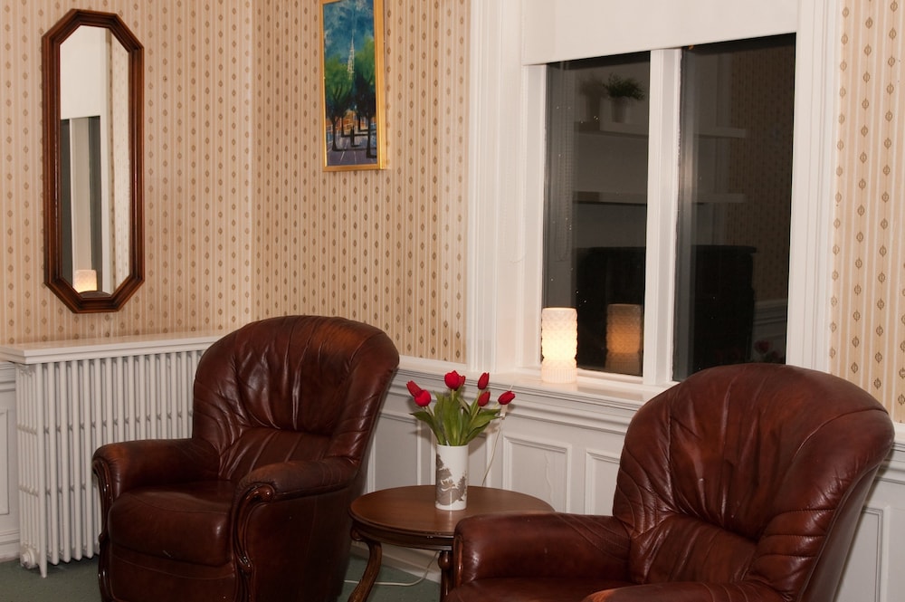 Centerspot Apartments
