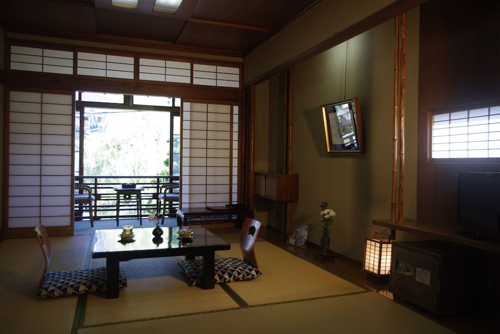Kobayashiya