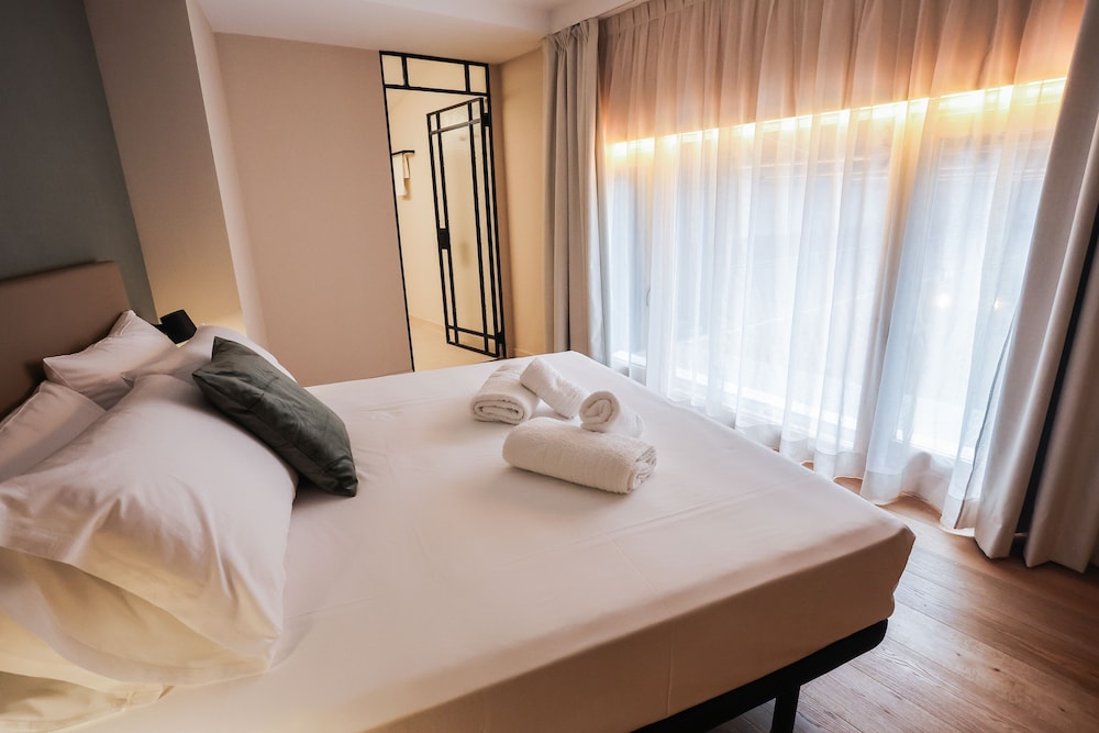 Mythic Valencia Hotel