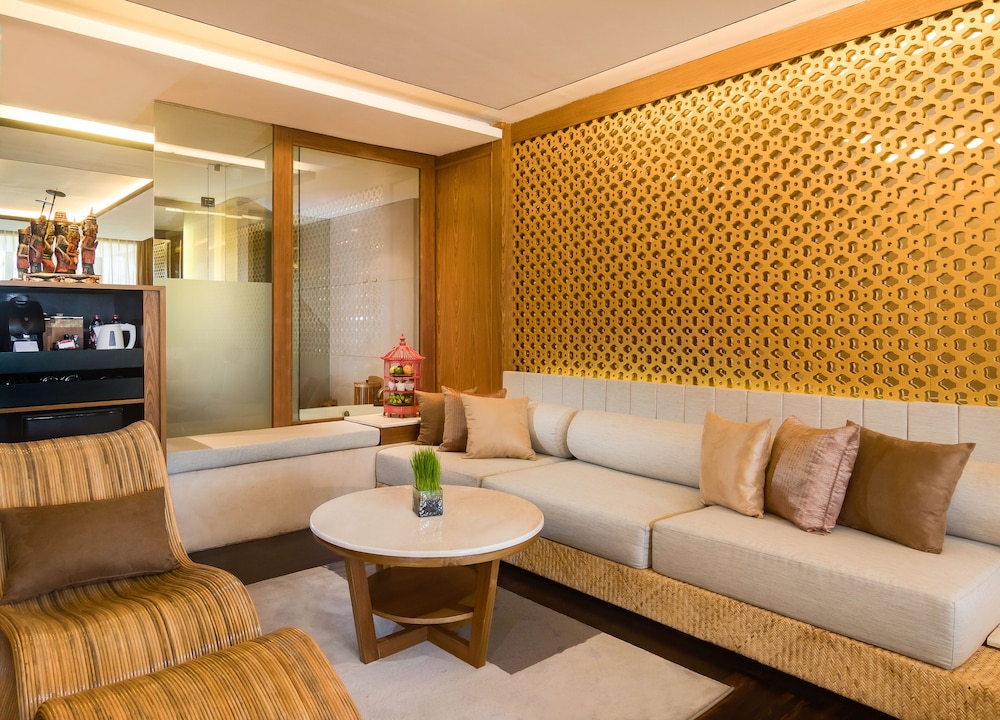 Grand Seminyak Lifestyle Boutique Bali Resort 11