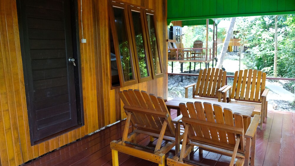 Maratua Guesthouse view 3