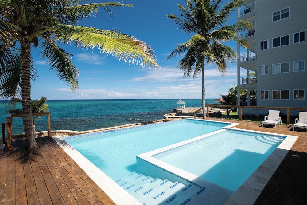Blue-sky penthouse