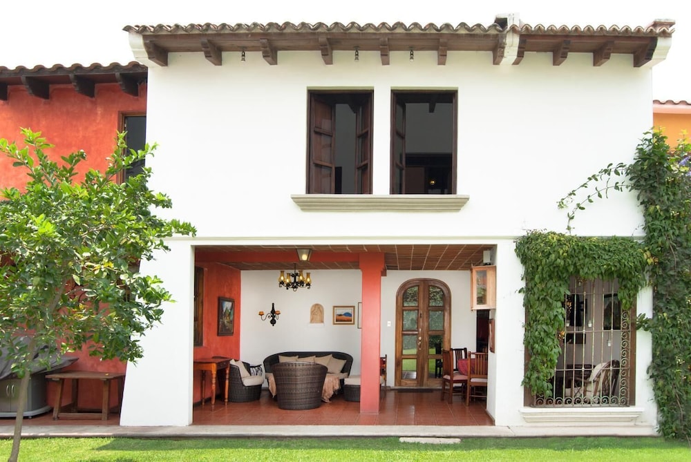 Villa Santa Ana Guatemala