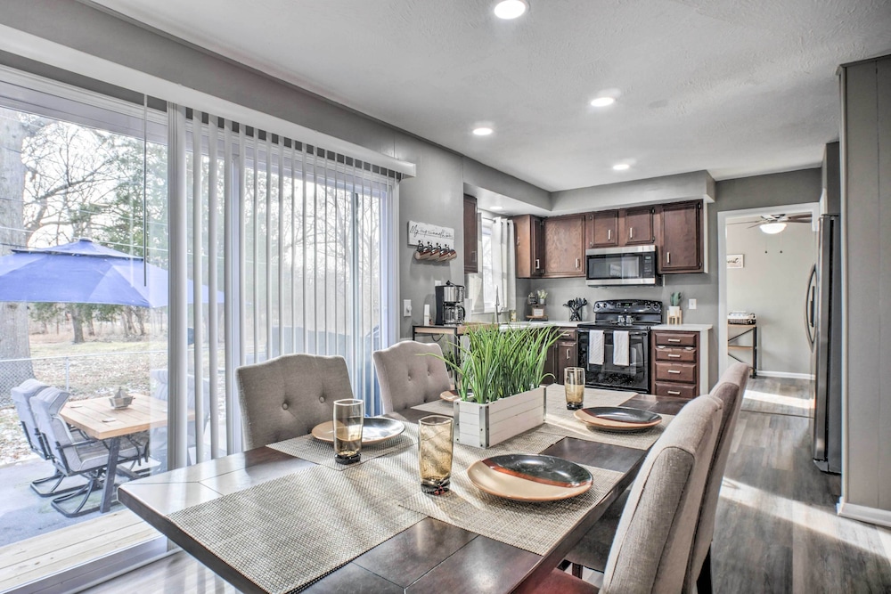 Springfield Vacations - Family-friendly Springfield Home w/ Yard! - Property Image 1