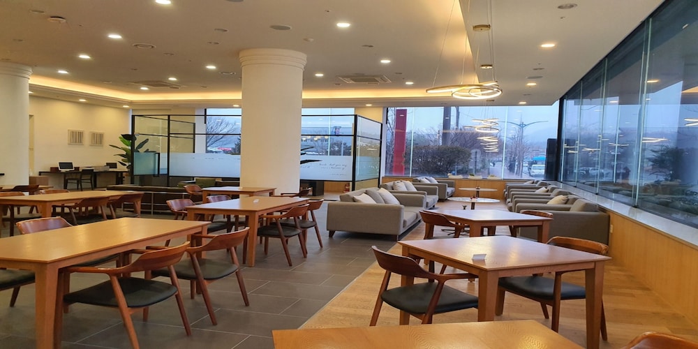 Huntsville Vacations - Comfort Inn - Property Image 2