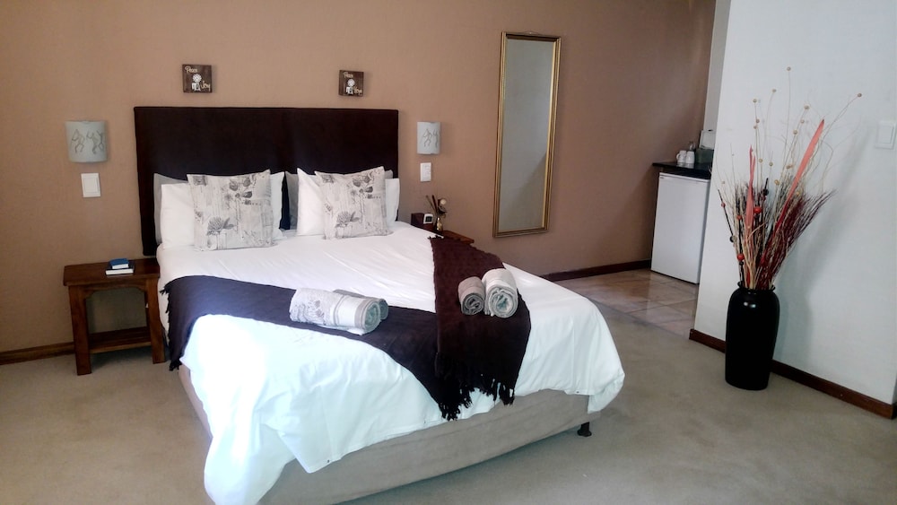 Le Bougainville Guest House