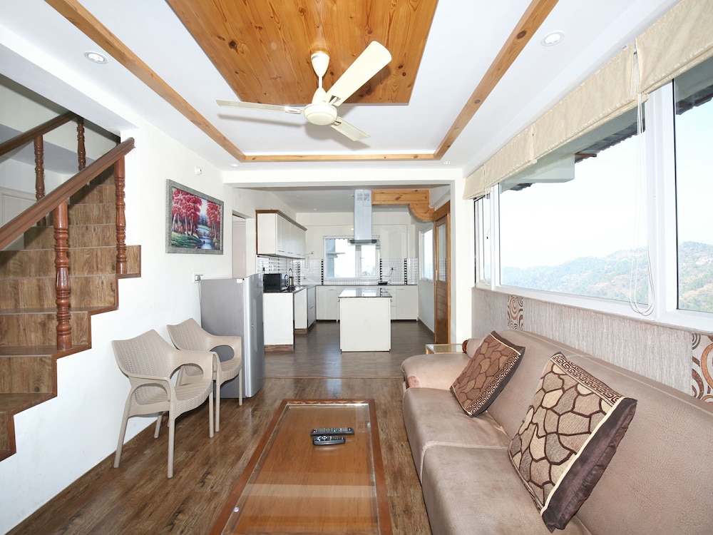 OYO 12185 Home Wayside Villa 3BHK Apartment Kasauli