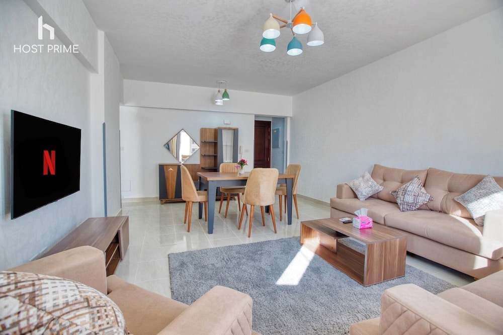 Bright apartment in rehab city