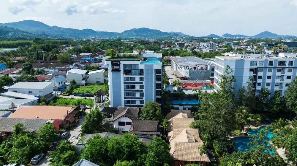 Contemporary 1BR Apt T2-724