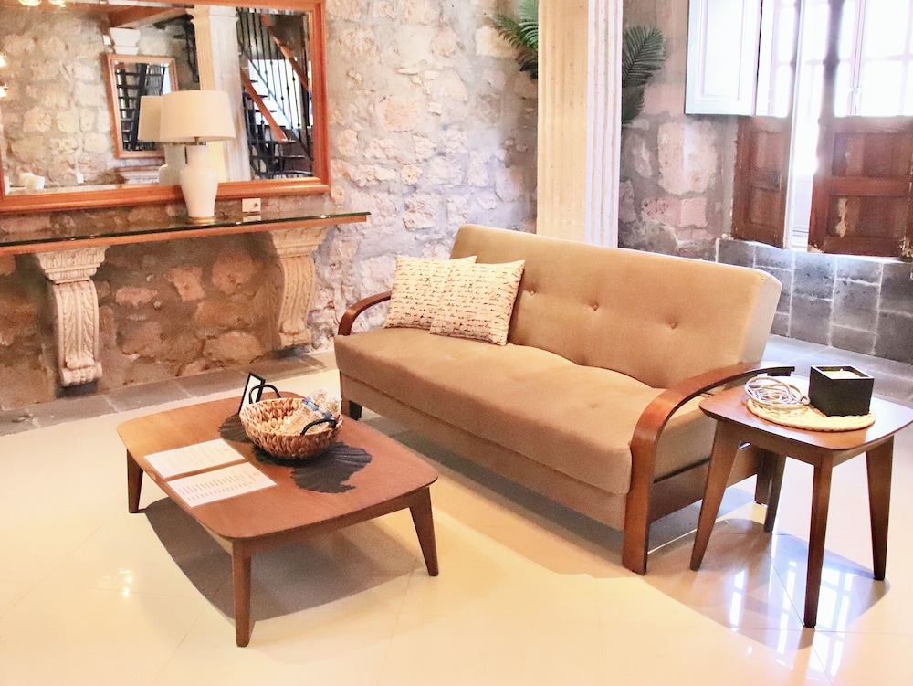 Casa Serdán Suites & Events
