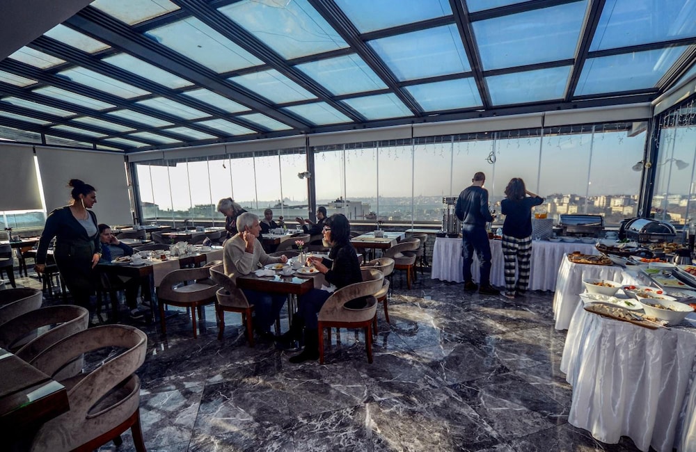 Pera Center Otel - Image 39