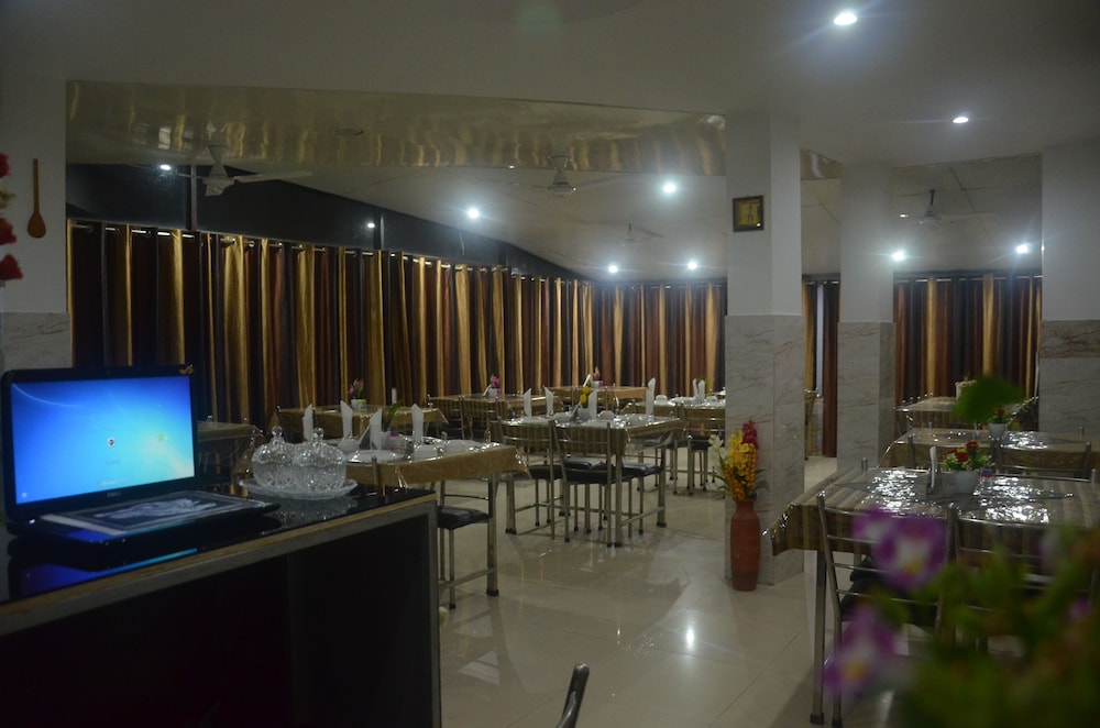 Corbett Hill Resorts  by OpenSky, Lansdowne