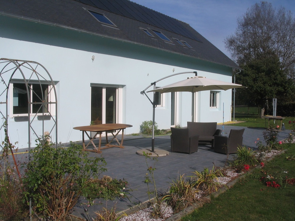 Bencole's Blue House - chambres hotes view 2