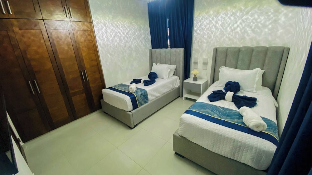 Modern Penthouse Albarobello Residences