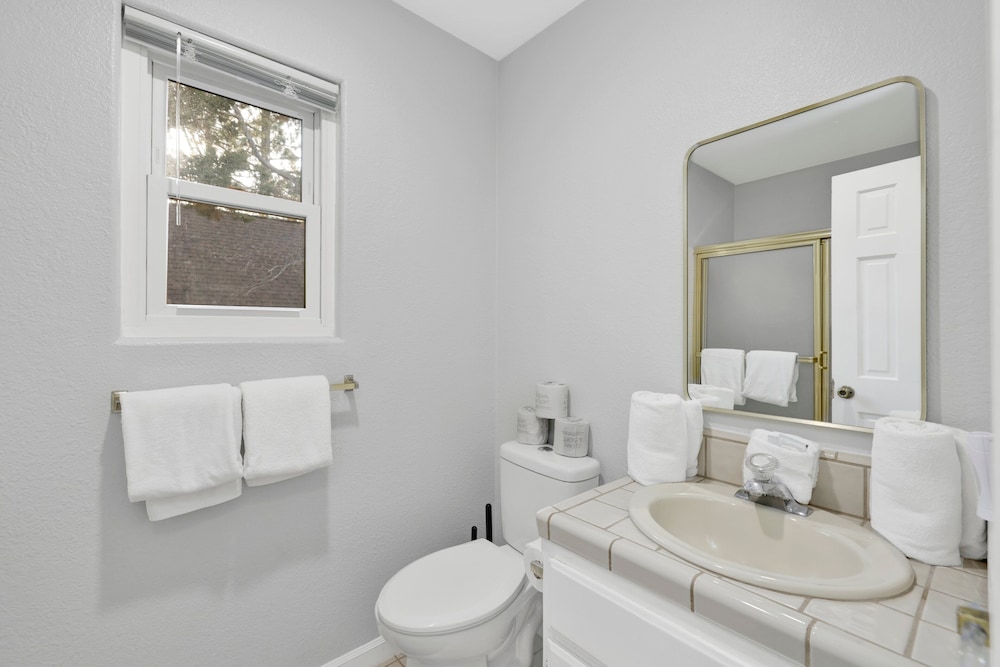 Mountain View Manor #2546