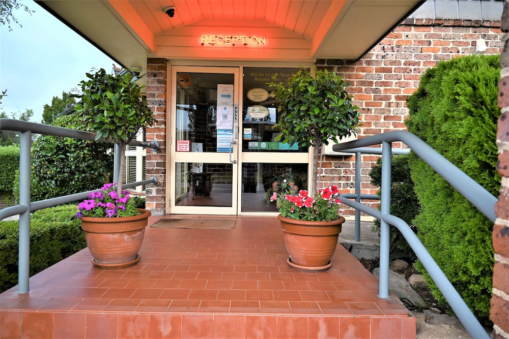 Grand Country Lodge Motel