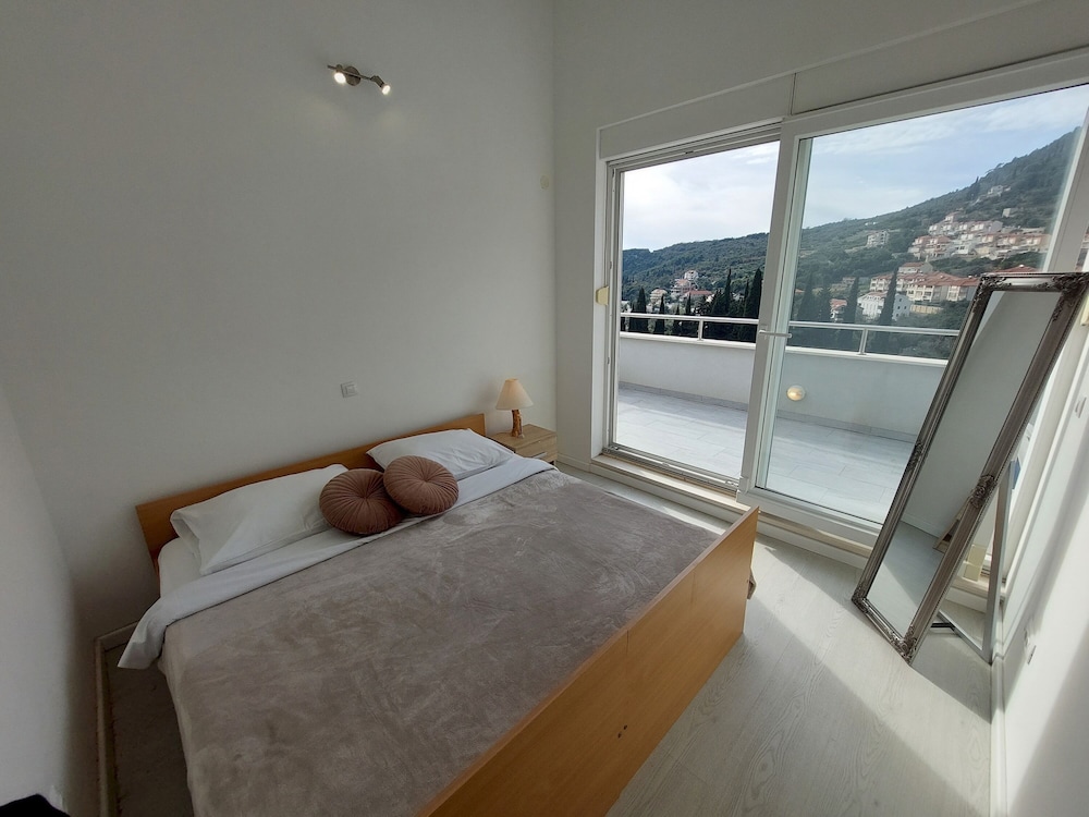 Blue Bay Apartment