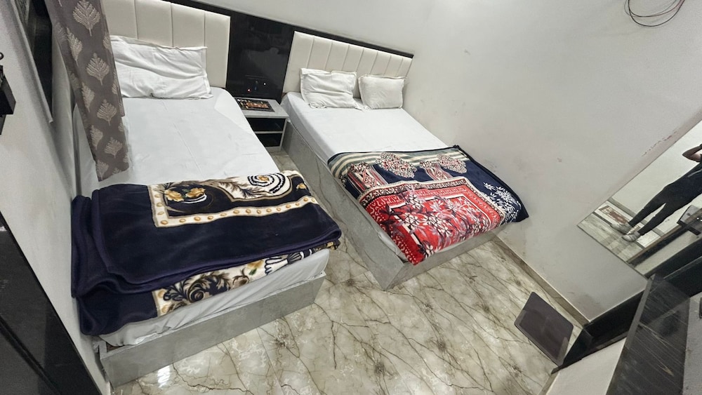 R.K Hotel & Restaurant