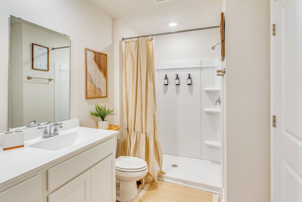 Near Golf Courses: Cozy Home in Ocean Isle Beach!