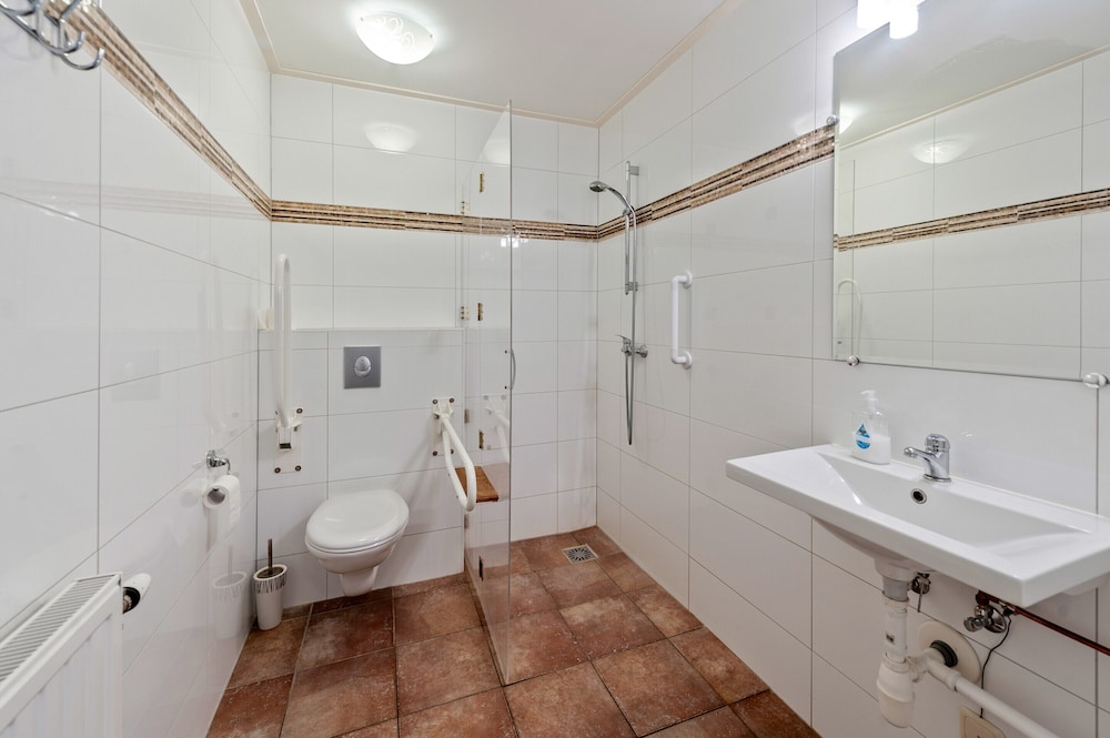 Photo 25