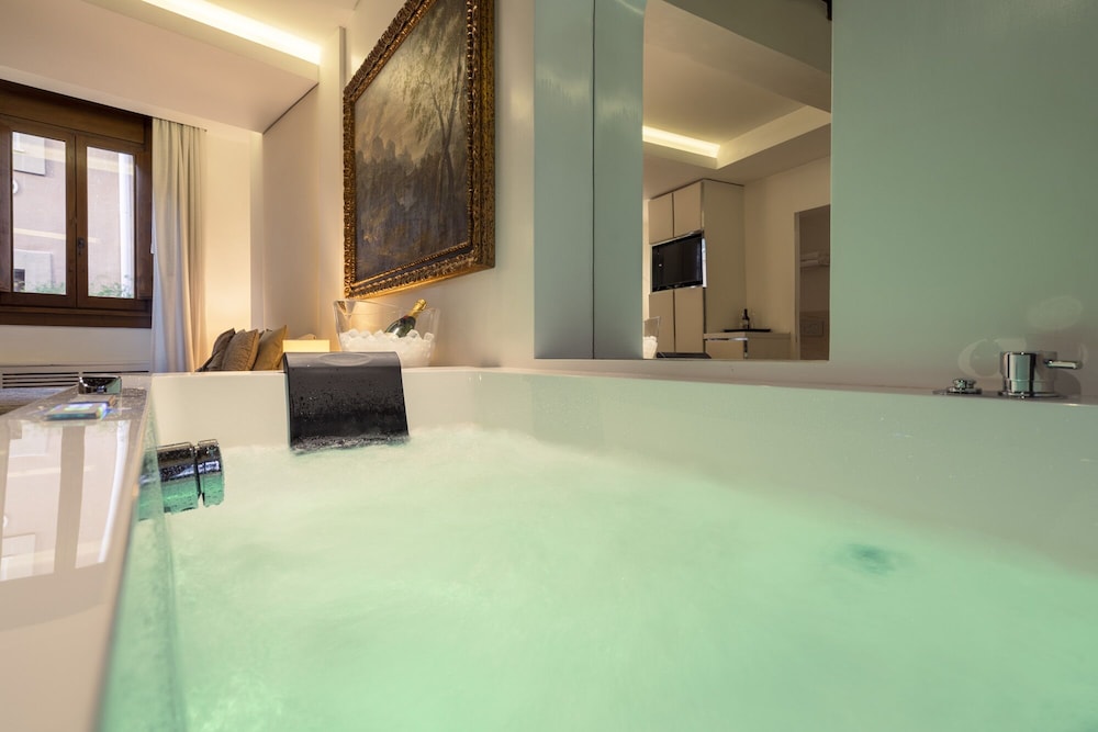 Gigli d'Oro Suite