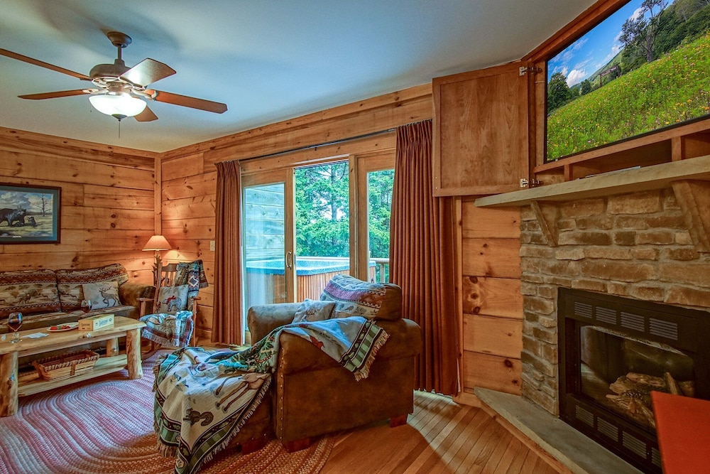 Loggers Run #8: 5 Bedrooms, 3.5 Baths