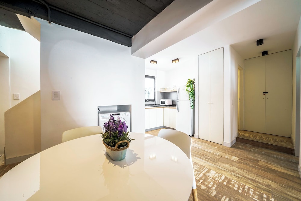 MOT Chic Haus