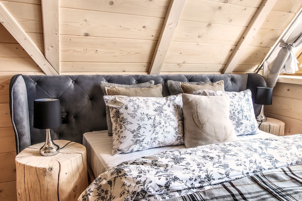 Luxury Chalet Villa Gorsky Hanco view 2