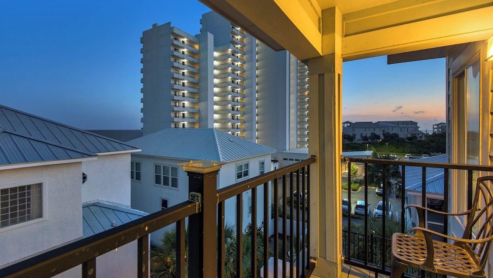 Luxurious Gulf-side Living in Santa Rosa Beach!