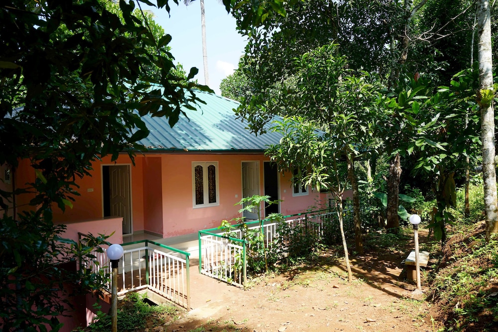 OYO 23317 Eden Farm House view 2