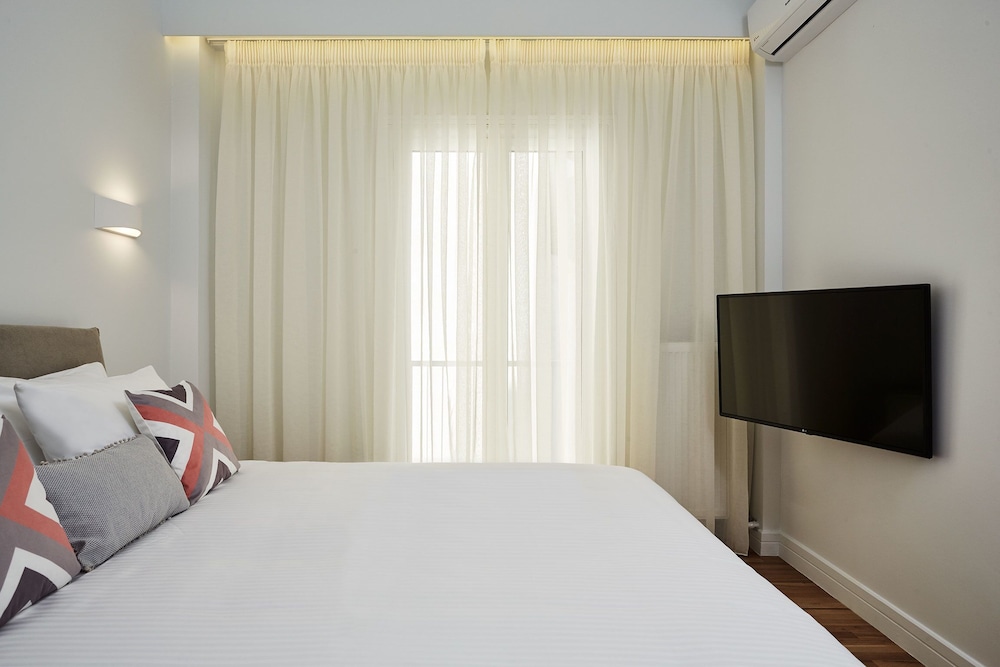 Luxurious Spacious Apt next  Hilton Area