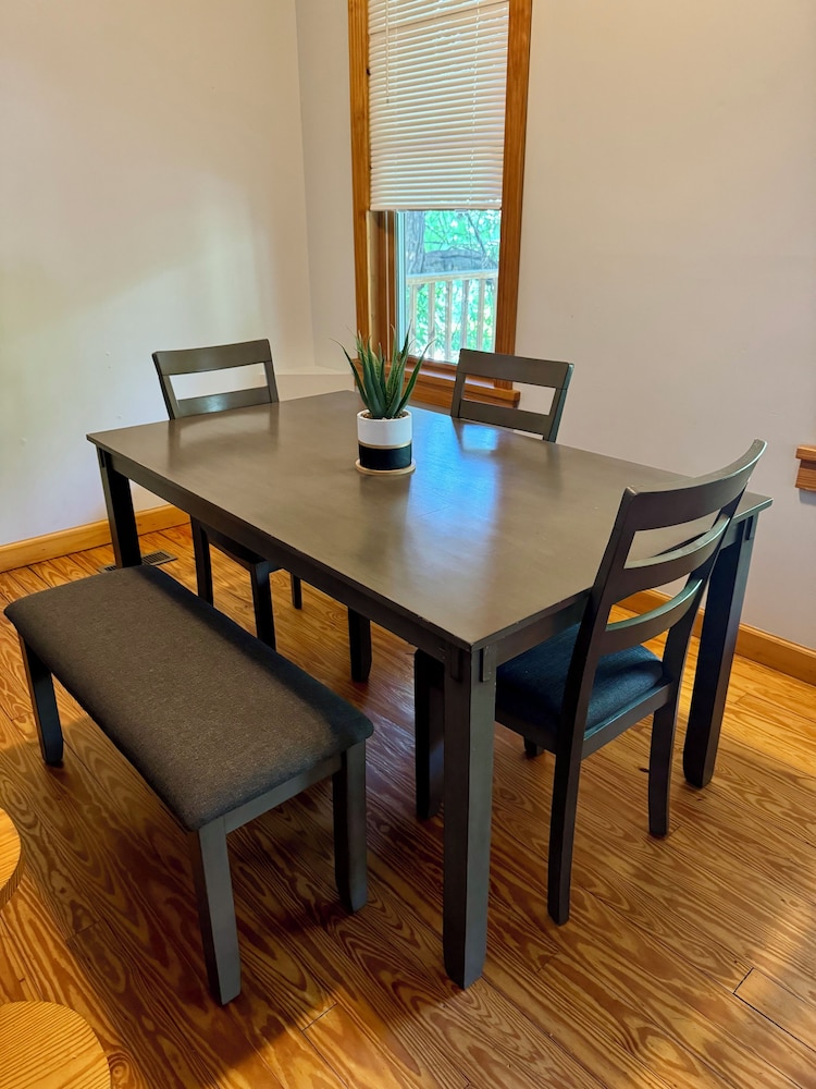 Jungle House Boutique Lofts – Downtown Columbus & Short North
