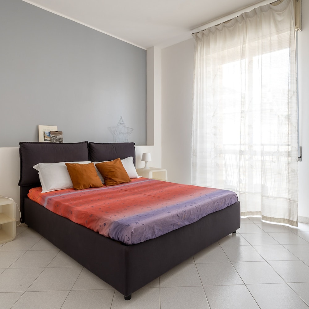 Comfy Central Apartment by Wonderful Italy
