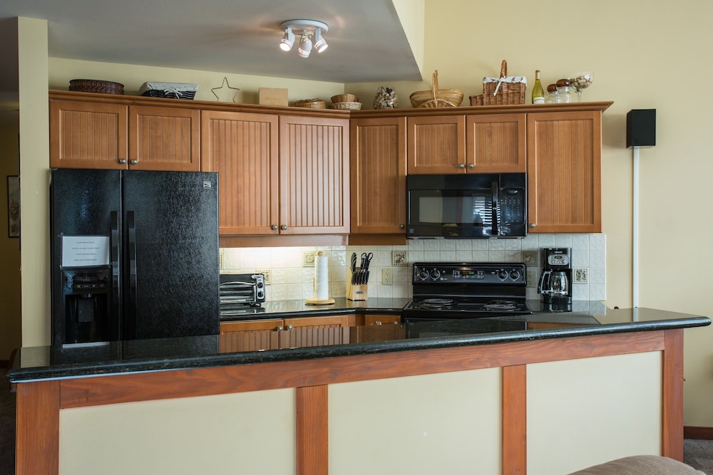 Eagle Springs East - 2 Bedroom Condos in Solitude UT