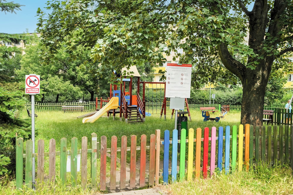 Poznan Apartment By the Park by Renters