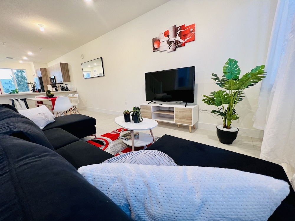 Rare Find! NEW Corner House by MIA Best of Doral