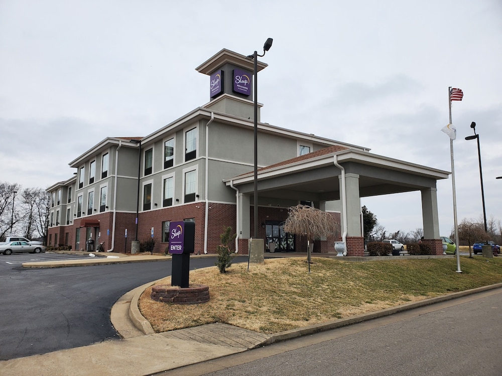 Dyersburg Vacations - Sleep Inn  Suites Dyersburg I-155 - Property Image 24