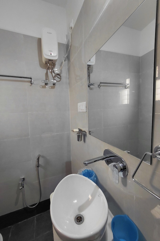 V & U Homestay Sadar