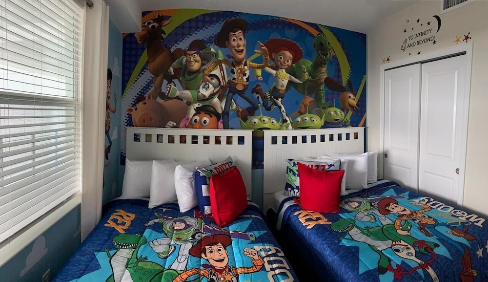 To Infinity And Beyond Storey Lake Resort By Shine Villas 2 Bedroom Condo