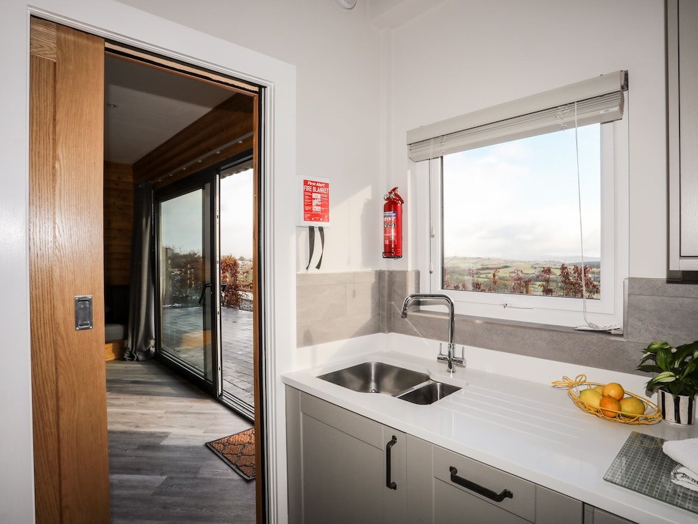Hilltop Lodge