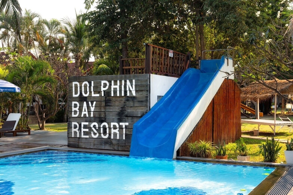 Dolphin Bay Beach Resort