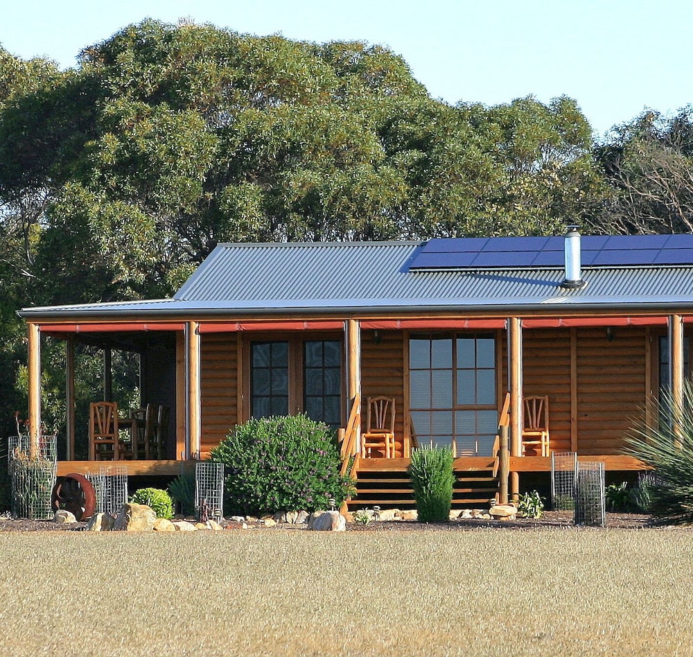 Eleanor River Homestead