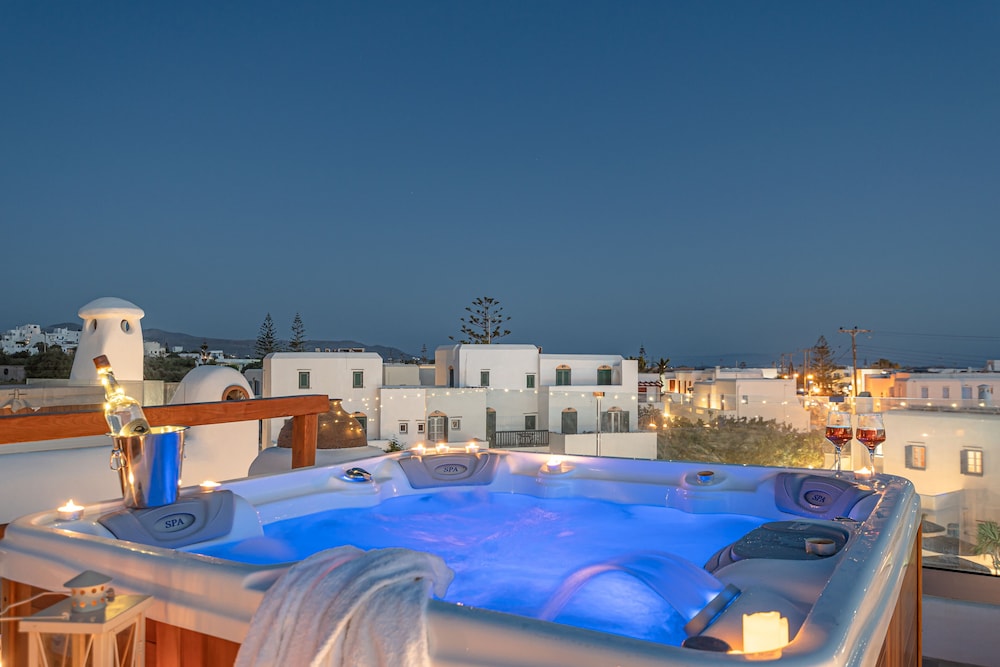Naxian Queen Luxury Villas & Suites