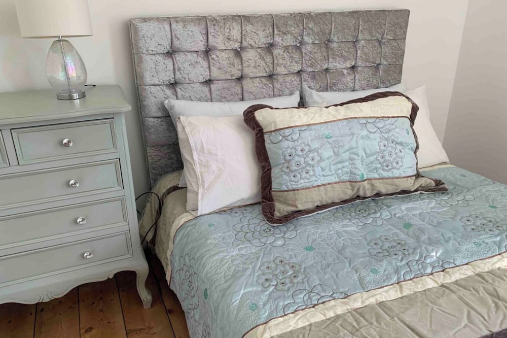 3 Bed Victorian Home in Norwich Sleeps 6 - 8