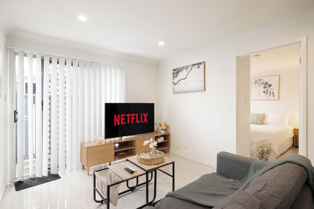 Smart Suites Self Check-in Apartments - 16 Darnley