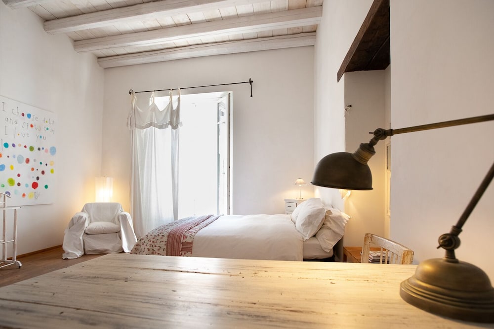 Charming seafront room - Wonderful Italy view 3