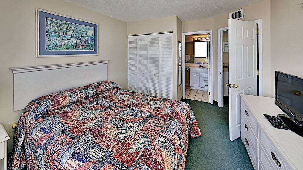 Sands Beach Club 123 2 Bedroom Condo