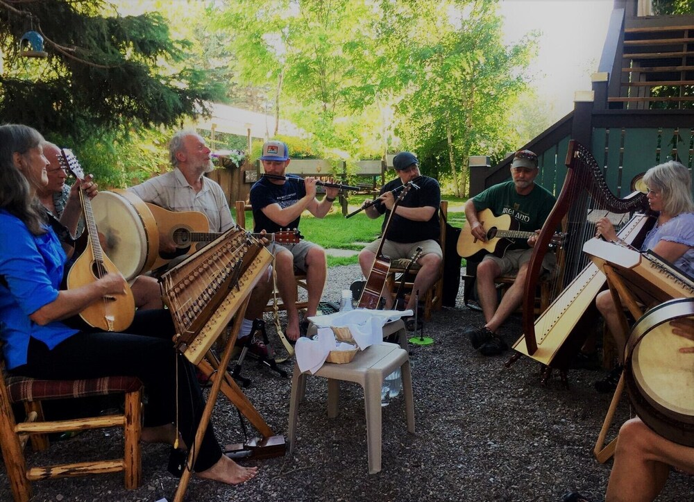 Laughing Horse Lodge